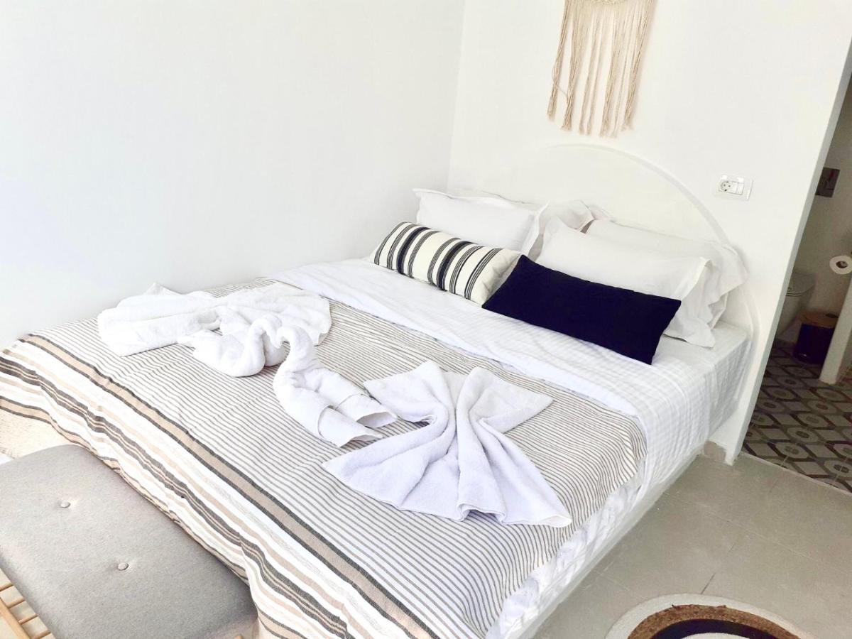Oldtown Suites Fira Dış mekan fotoğraf