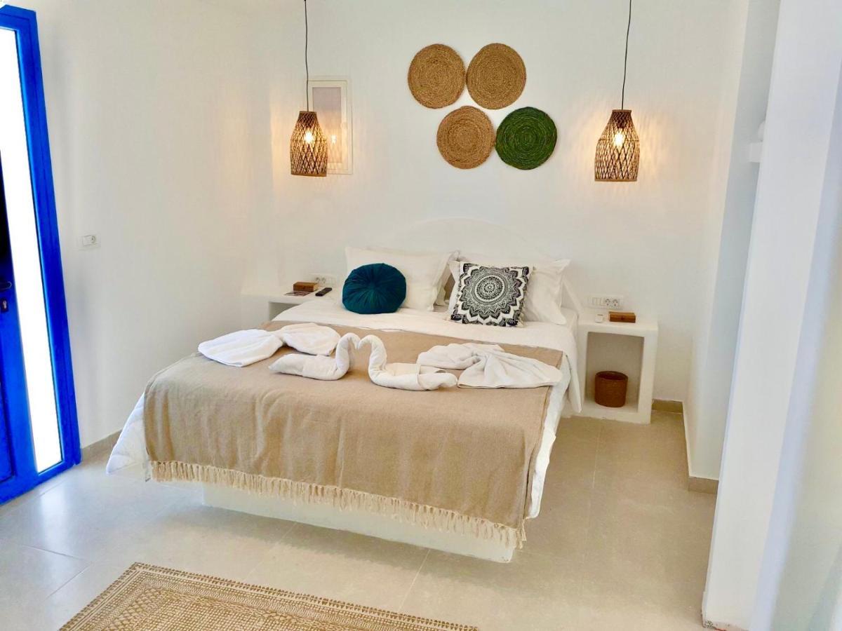 Oldtown Suites Fira Dış mekan fotoğraf