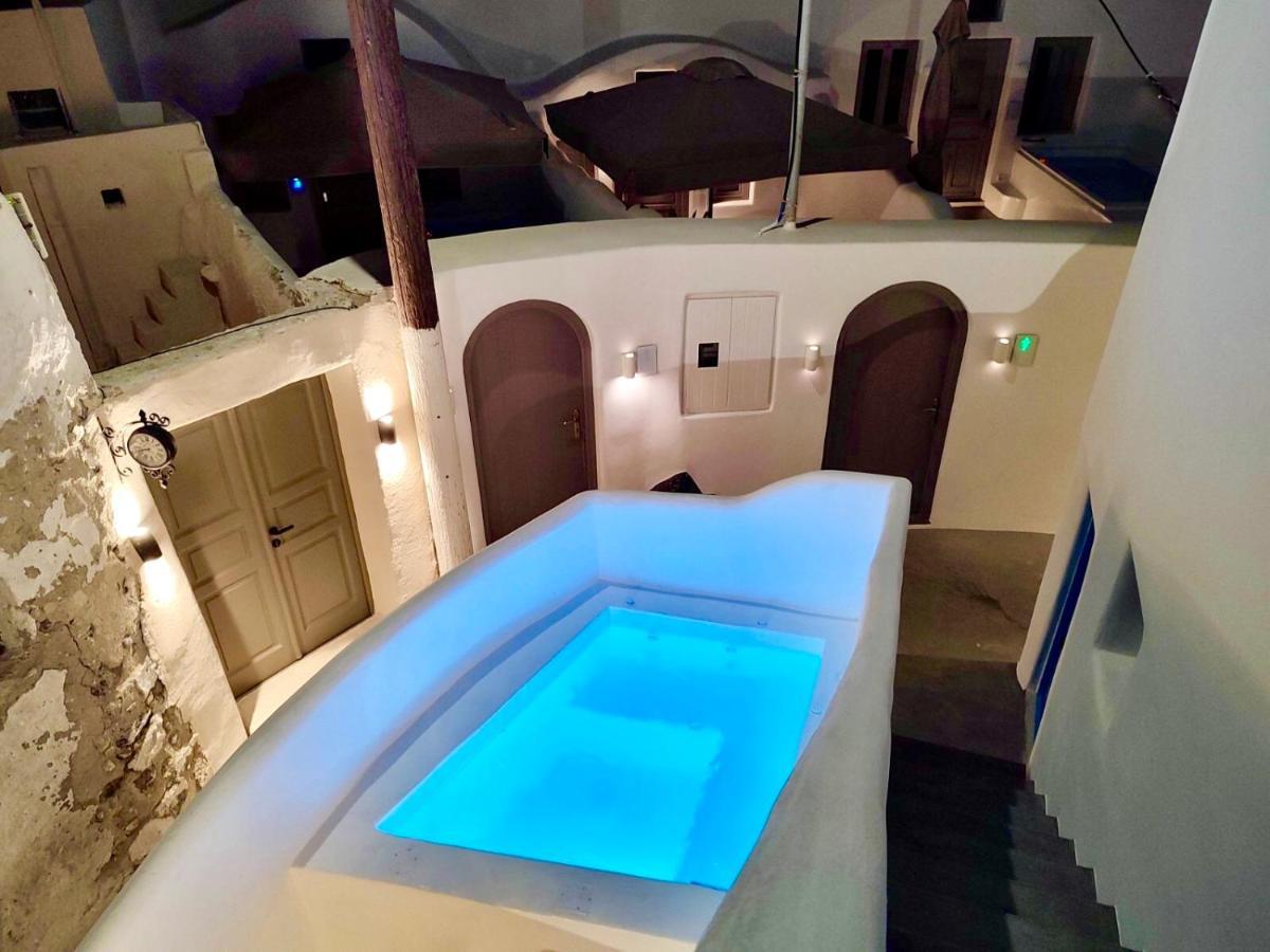 Oldtown Suites Fira Dış mekan fotoğraf