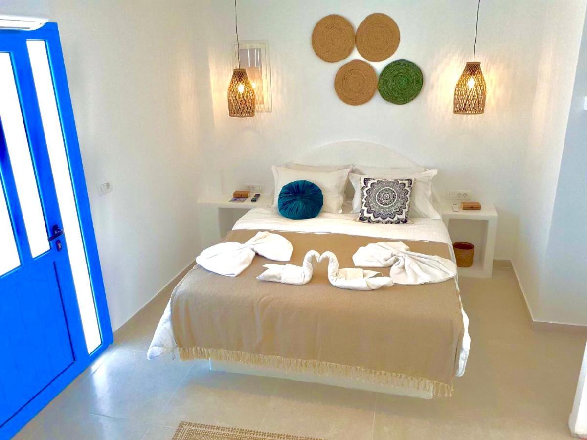 Oldtown Suites Fira Dış mekan fotoğraf