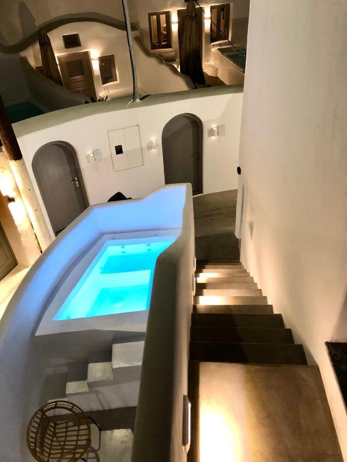 Oldtown Suites Fira Dış mekan fotoğraf